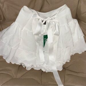 Mini white summer skirt